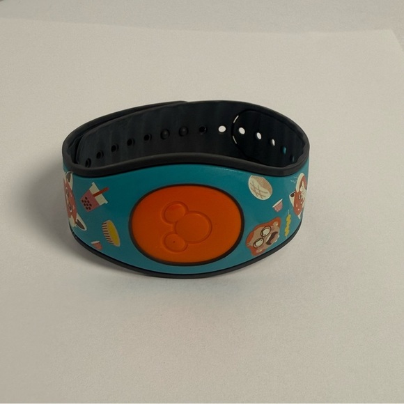 Disney Other - Disney Parks Turning Red Panda MagicBand Magic Band LE 4000 USED READ